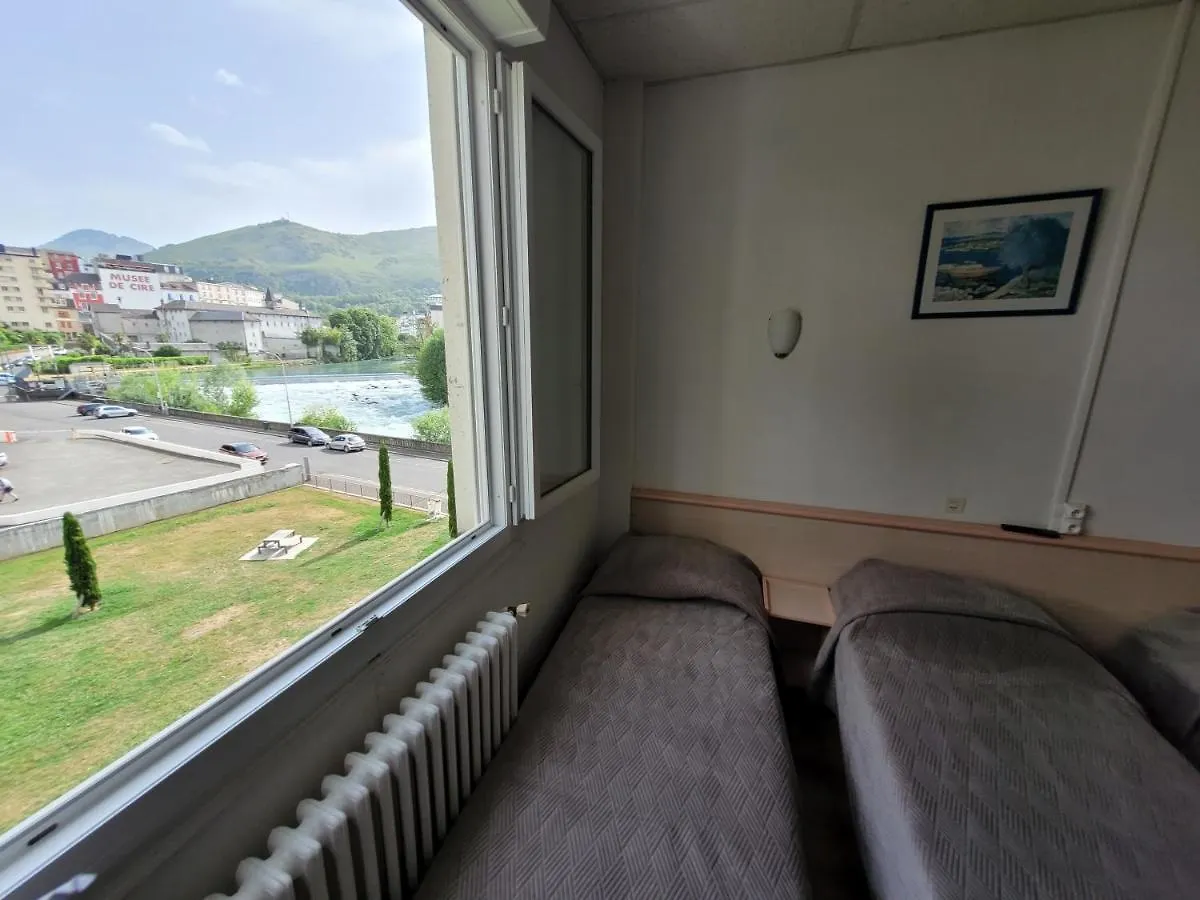 Hôtel Marquette Lourdes 2*,